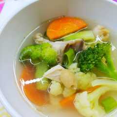 รูปของ 💚 Sup Ayam Brokoli~