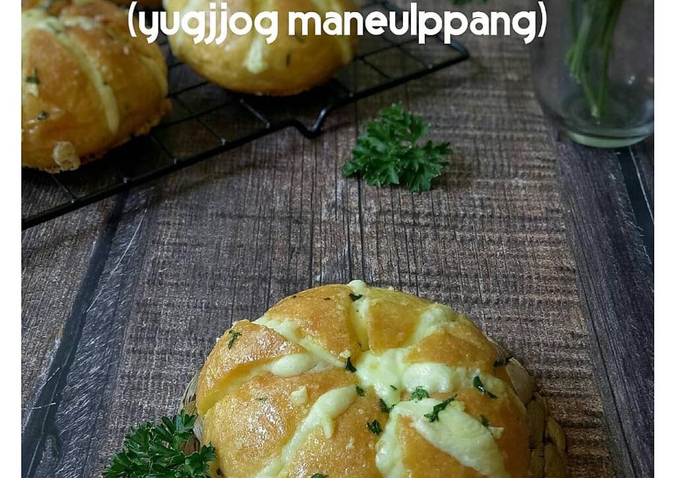 Korean Cream Cheesee garlic bread