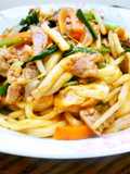 Kimchi Yaki Udon with Lots of Vegetables