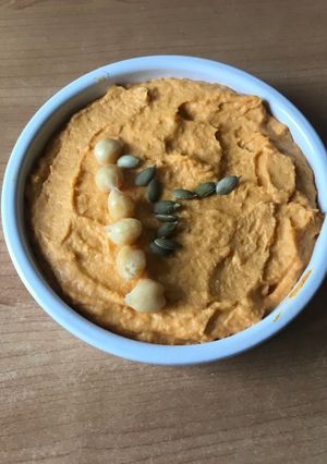 Una foto de Hummus de Calabaza
