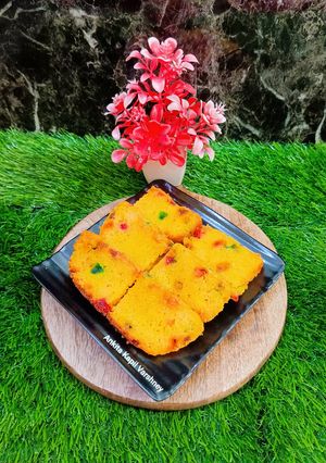 A picture of Semolina Cake.