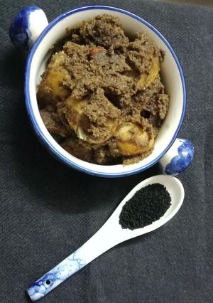 आलू कलौंजी (Aloo Ki Kalonji recipe in hindi) रेसिपी मुख्य फोटो