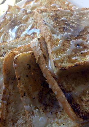 A picture of Cinnamon toast.