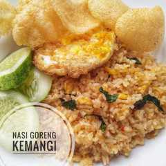 A picture of Nasi goreng kemangi.