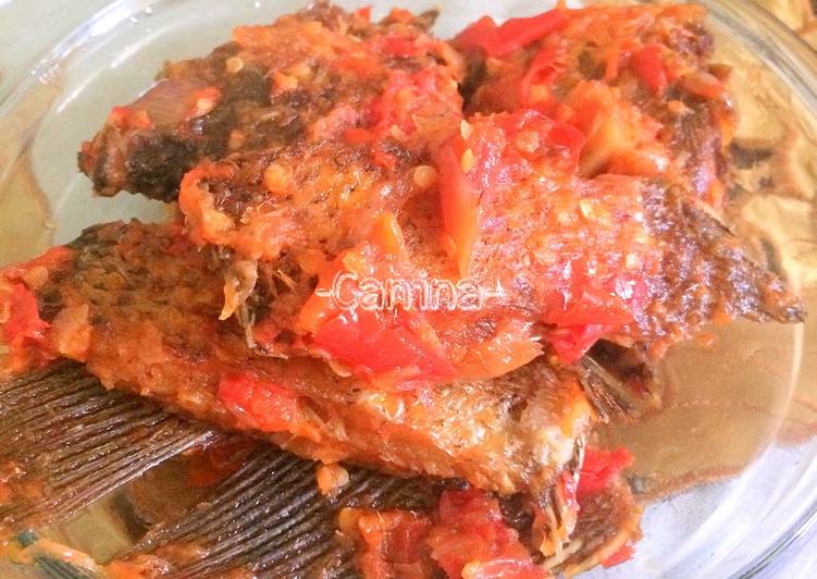 Cara Gampang Membuat Gurame Goreng Balado Anti Gagal