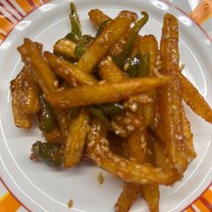 A picture of Crispy honey chilli potato.