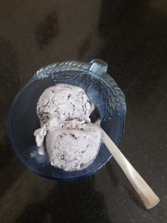 ப்ளூபெரி ஐஸ் க்ரீம்(blueberry icecream recipe in tamil) செய்முறை முக்கிய புகைப்படம்