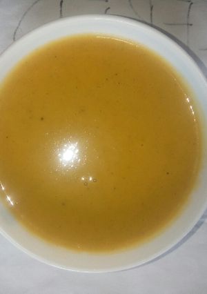 A picture of Roasted carrots soup.