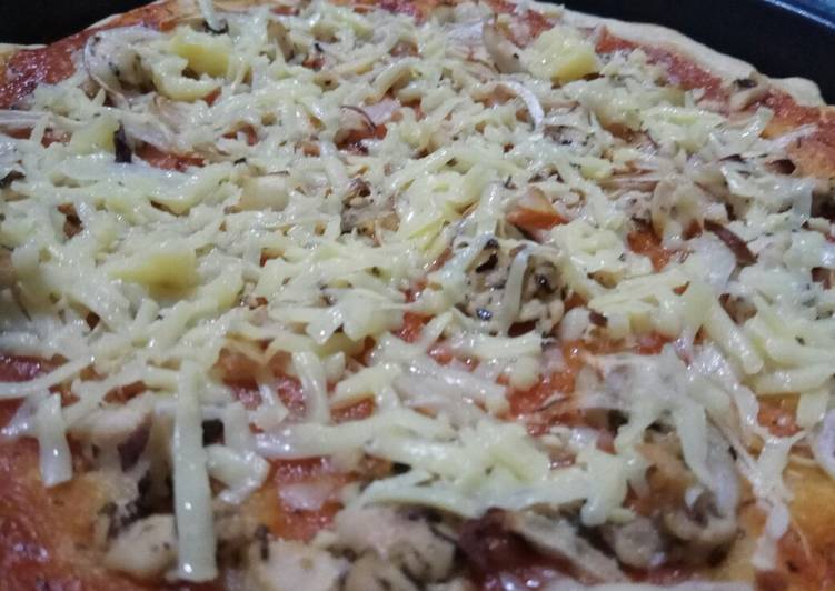 Pizza Dengan Saos Homemade Tanpa Ulen