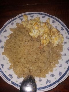 Una foto de Reviro con huevo revuelto