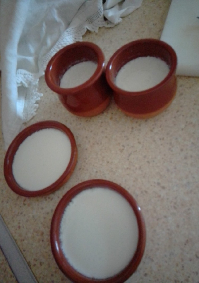 Una foto de Cuajada de leche entera de bote