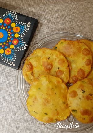 A picture of Masala Aloo Puris.