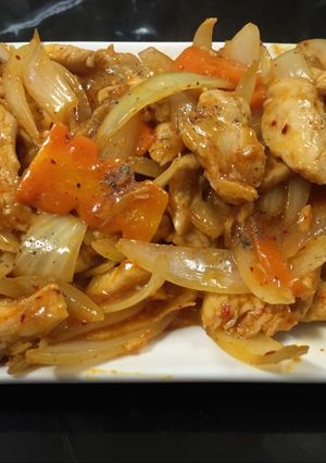 Hình của món Lườn gà xào cay.