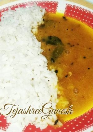 टोमॅटो चे वरण आणि भात (tomato waran recipe in marathi) रेसिपी चे मुख्य फोटो 
