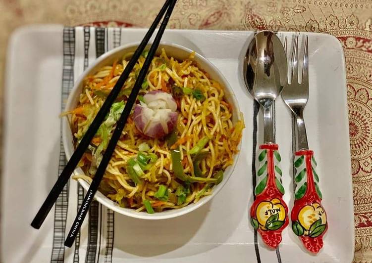 Step-by-Step Guide to Make Perfect Hakka Noodles