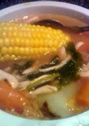 A picture of Caldo de Pollo - chicken soup.