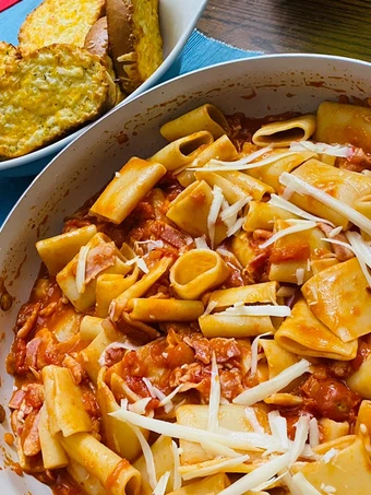 Recipe Paccheri all&#39;Amatriciana: Pasta with Bacon and Onion Sauce which Delicious