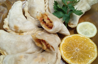 Langkah Mudah untuk Membuat Cireng isi Ayam Suwir Pedas Bunda Pasti Bisa