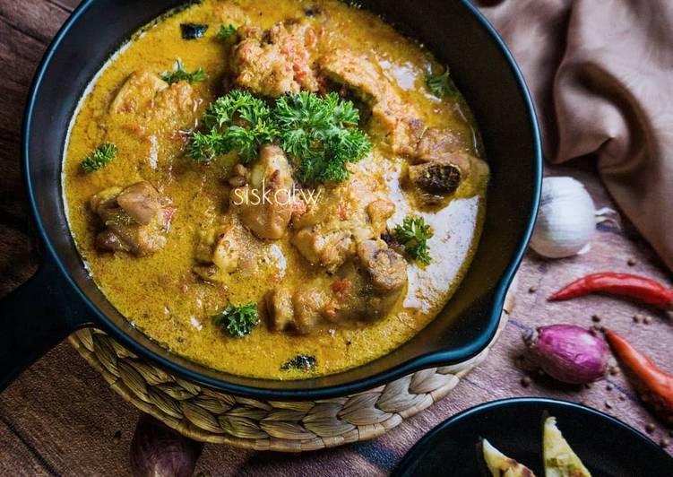 Cara Mudah Menyiapkan #129 Chicken Curry Fresh Milk with Garlic Naan Bread, Enak