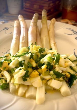 Une photo de Asperges Vinaigrette