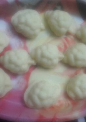 A picture of Home made white chocolate s.