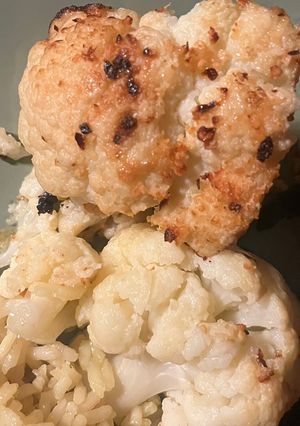 A picture of Roasted Cauliflower in the Air fryer/ Instapot/Ninja Foodi.