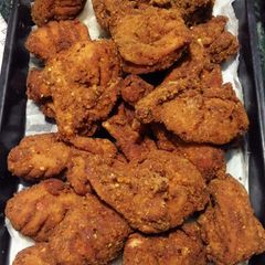 A picture of Fried Chicken.