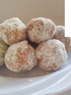 A picture of Coated puffs with powder milk.