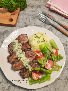 Foto resep Beef steak with Garlic Butter Sauce
