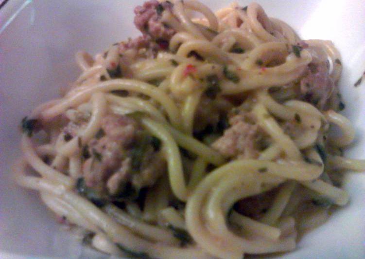 Recipe of Speedy Pasta, italian sausage and spinach one dish meal