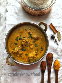 A picture of Chettinad Restaurant style Country Chicken Curry.