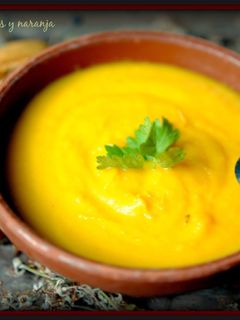 Una foto de Crema de zanahorias y naranja