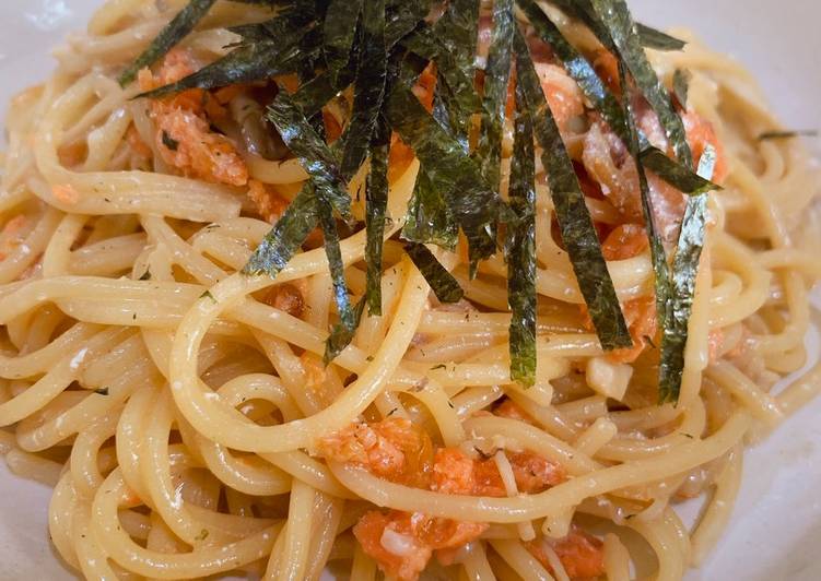 Bacon, salmon and mushroom creamy & soy sauce pasta