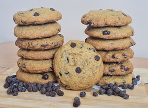 Una foto de Cookies estilo americanas 🇺🇸 Galletas con chips de chocolate 🍪