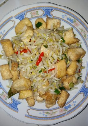Foto resep Tumis Toge Tahu Saos Tiram