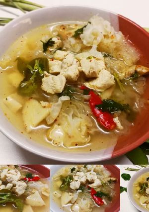 รูปของ 🌶️ต้มยำอกไก่เห็ดหูหนูขาว🍲