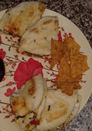 नाचोस पनीर कुल्चा (Nachos paneer kulcha recipe in hindi) रेसिपी मुख्य फोटो