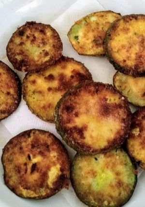 Una foto de Zapallitos en milanesa a la provenzal