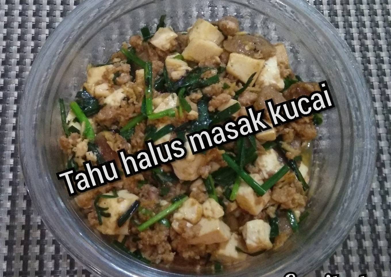 Tahu halus masak kucai