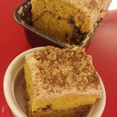 A picture of Pumpkin Streusel Coffeecake.