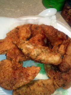 A picture of crispy chicken tenders.