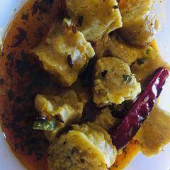 A picture of Gatte ki sabzi.