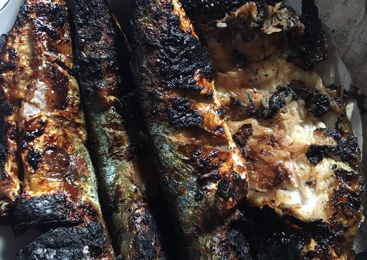 Langkah Mudah untuk Menyiapkan Ikan bakar kecap, Enak Banget