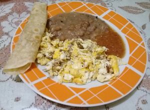 Una foto de Huevo con machacado 🌯