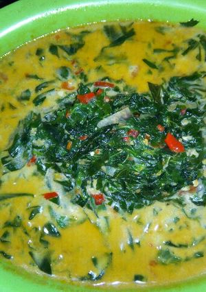 Foto resep Daun singkong kuah santan