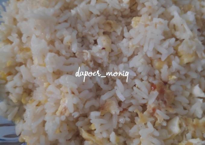 28. Nasi Goreng Putih Telor (gampang lho)