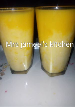 A picture of Mango smoothie.