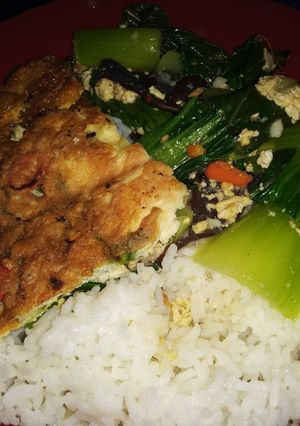 Foto resep Nasi Tumis Sawi Jamur & Dadar Bumbu