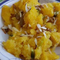 A picture of Suji ka Halwa.