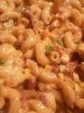 Jalapeño-Cheddar Beef Mac w/ Caramelized Red Onion Corn Muffins